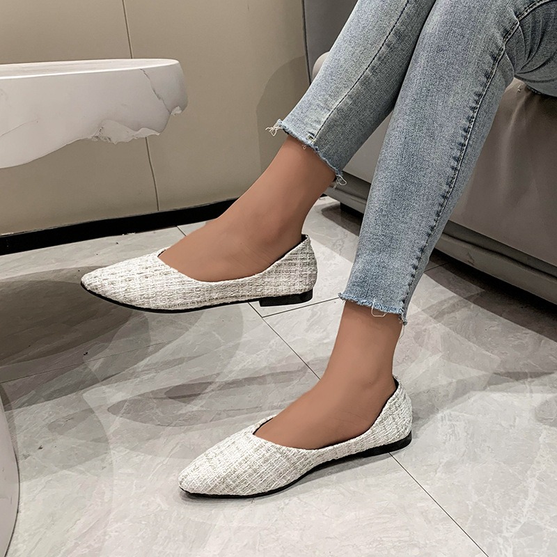 Женские туфли большого размера – обзор и цена Pointed Toe Flat