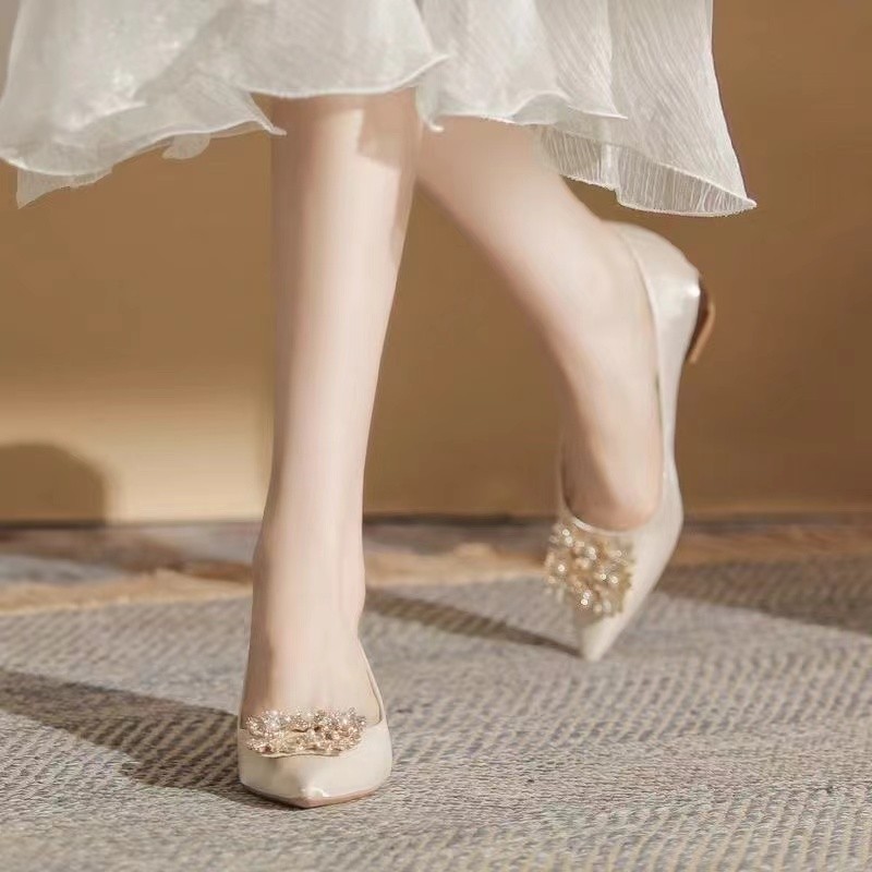 Новая мода, потрясающие свадеб – обзор и цена Pointed Toe Flat