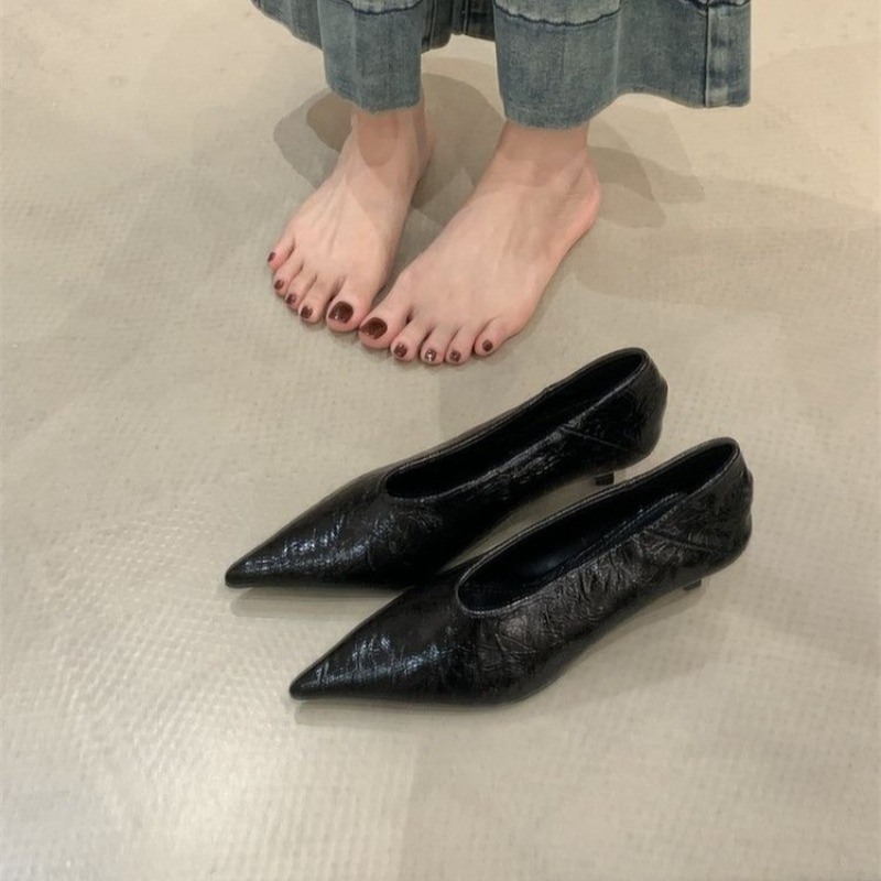 Осень 2023, новые туфли на пло – обзор и цена Pointed Toe Flat