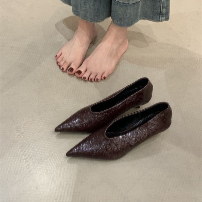 Осень 2023, новые туфли на пло – обзор и цена Pointed Toe Flat